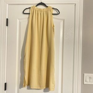 Prologue women’s size small sleeves yellow dress in great condition